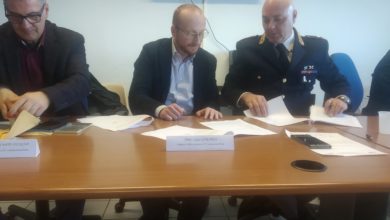 Photo of Mezzi sicuri per i ragazzi delle scuole. Firmato protocollo d’intesa tra la polizia stradale e l’ufficio scolastico provinciale