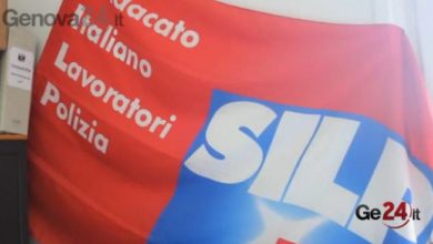 Photo of Volantinaggio per protestare contro il mancato rinnovo del contratto
