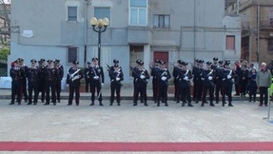 Photo of VALGUARNERA CAROPEPE (EN), CERIMONIA DI INTITOLAZIONE DI UNA PIAZZA AL CAR. SC. GIUSEPPE BARBARINO M.A.V.M. “ALLA MEMORIA”