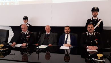 Photo of Assenteismo: arrestati due dipendenti comunali ennesi