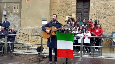 Photo of Mario Incudine ospite a sorpresa della Festa della Repubblica. Trascina i presenti con i suoi brani