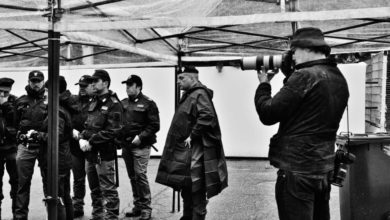 Photo of Paolo Pellegrin firma il Calendario Polizia di Stato 2020