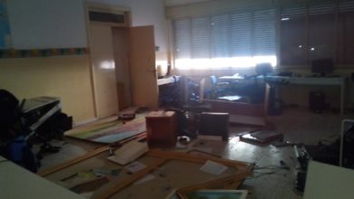 Photo of DISTRUGGEVANO INTERNO DI UN ISTITUTO SCOLASTICO PER COMBATTERE LA NOIA DURANTE LE VACANZE ESTIVE