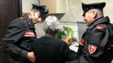 Photo of Barrafranca: Anziana malata di Alzheimer  si allontana da casa e viene salvata dai Carabinieri