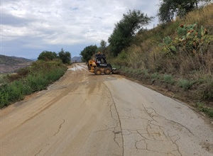 Photo of Fango e detriti sulla Sp 18. Da stanotte a lavoro i tecnici dell’Ente