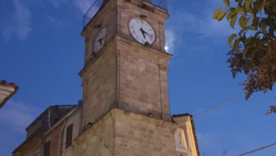 Photo of NON VEDIAMO L’ORA   VILLAROSA- Torre dell’orologio al buio