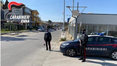 Photo of Barrafranca: i carabinieri notificano il decreto di sospensione per dieci giorni a un bar del centro