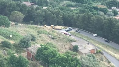 Photo of Auto vola giù dalla monte cantina. Illeso il conducente. Strada momentaneamente chiusa