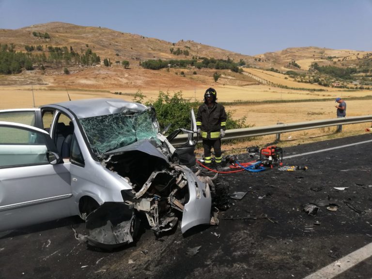 Incidente Stradale Sulla 117 Bis Una Vittima Sant Anna Today