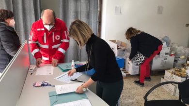 Photo of L’ASSOCIAZIONE LUCIANO LAMA DISTRIBUISCE AIUTI ALIMENTARI A PERSONE IN GRAVI CONDIZIONI DI  INDIGENZA