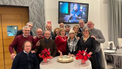 Photo of Dopo più di mezzo secolo, si riuniscono gli ex alunni della “Maestra Arengi” … ed è davvero festa!
