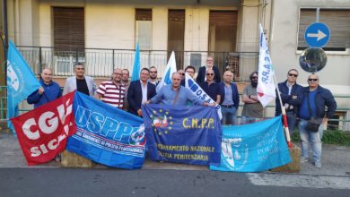 Photo of Sit-in davanti al carcere di Enna per protestare contro la carenza di organico