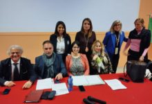 Photo of LO SPORTELLO ANTIVIOLENZA DIANA DELL’ASSOCIAZIONE CO.TU.LE.VI. NELLE SCUOLE PER FARE PREVENZIONE CONTRO LA VIOLENZA DI GENERE