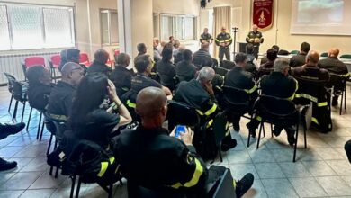 Photo of Formazione Antincendio: seminario sulla sicurezza operativa presso il Comando dei Vigili del Fuoco di Enna
