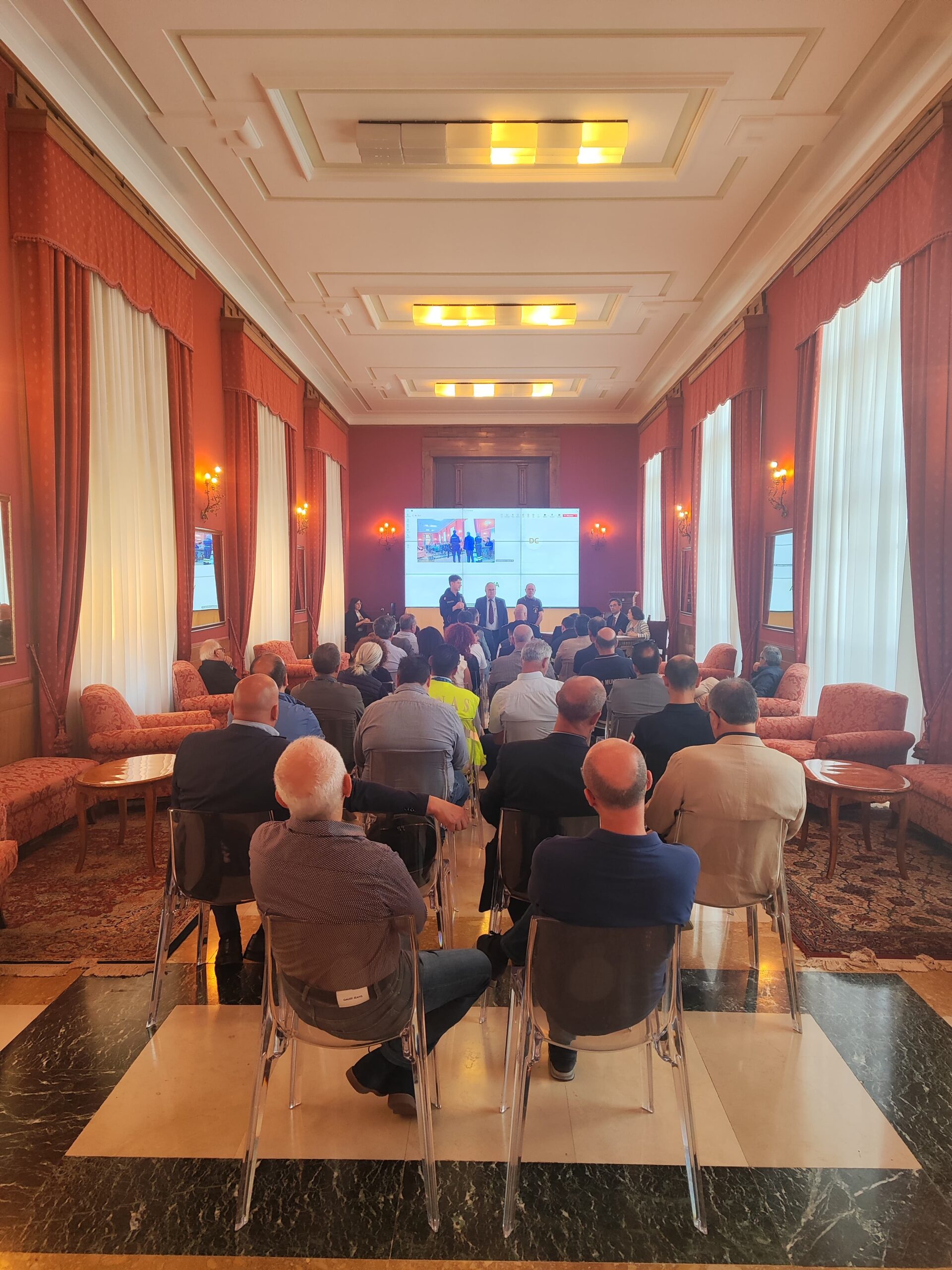 Photo of Enna, in Prefettura il tavolo tecnico delle istituzioni in tema di campagna antincendiboschivi per il 2025
