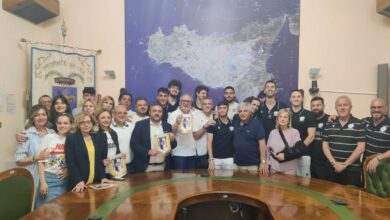 Photo of Il presidente Capizzi alla Siaz la squadra di basket maschile promossa in serie B nazionale. ” Ci avete reso orgogliosi”