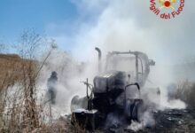 Photo of Incendio di un trattore sulla SS 192, intervengono i Vigili del Fuoco di Enna