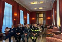 Photo of Sicurezza partecipata: in Prefettura la sottoscrizione del Protocollo d’intesa con associazioni dicategoria e sindaci a tutela della legalità nei locali di intrattenimento e pubblico spettacolo