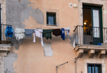 Photo of Enna, un reggiseno e il moralismo appeso al balcone