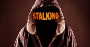 Photo of Enna, la Polizia di Stato esegue un’ordinanza di applicazione della misura cautelare degli arresti domiciliari con braccialetto elettronico a carico di un uomo indagato per il reato di stalking