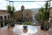 Photo of Un gesto di solidarietà per Niscemi: il B&B Antico Albergo Italia di Pietraperzia apre le sue porte a chi ha bisogno