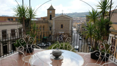 Photo of Un gesto di solidarietà per Niscemi: il B&B Antico Albergo Italia di Pietraperzia apre le sue porte a chi ha bisogno