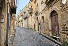 Photo of Enna, il centrodestra alla prova del tempo: crepe, metodo e futuro politico