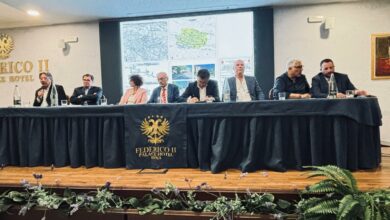 Photo of Assessori “fuoriclasse” e incompatibilità: la coalizione De Rose incalza Fabio Venezia