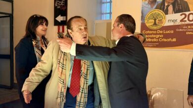 Photo of Enna, Ieri sera alla Galleria Civica De Luca a sostegno di Crisafulli