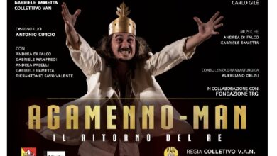 Photo of “Agamenno-Man – Il ritorno del Re”: il mito di Agamennone torna in scena per interrogare il potere contemporaneo