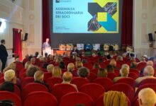 Photo of La BCC di Regalbuto guarda ad Est: l’Assemblea Straordinaria approva l’apertura a Comiso