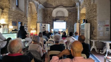 Photo of Teatro Neglia, L’Imbuto torna dopo undici anni: “Noi chiediamo 65 mila euro, non 200 mila”