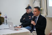 Photo of Leonforte (En), la Polizia di Stato incontra i cittadini per prevenire le truffe agli anziani